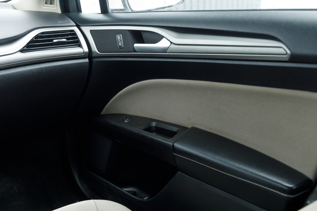 Ford Fusion S 2019 photo 13