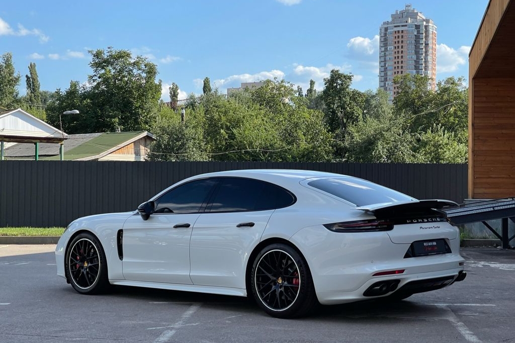 Porsche Panamera TURBO 2016 фото 16