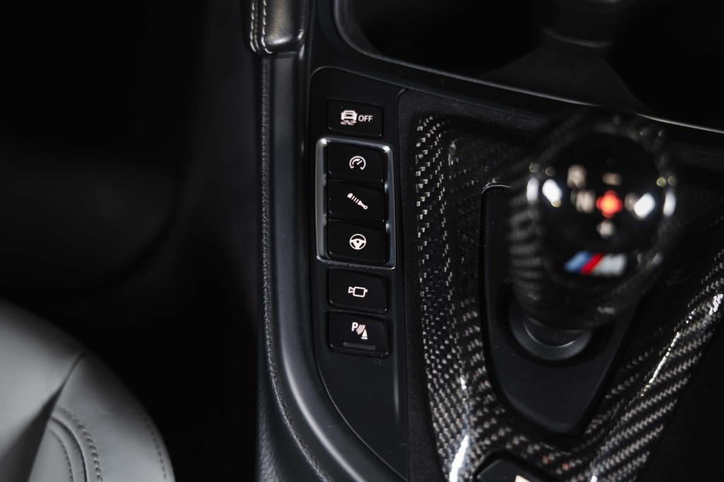 BMW M4 2015 фото 47