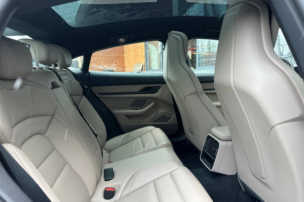 Porsche Taycan 4S 2020 фото 18