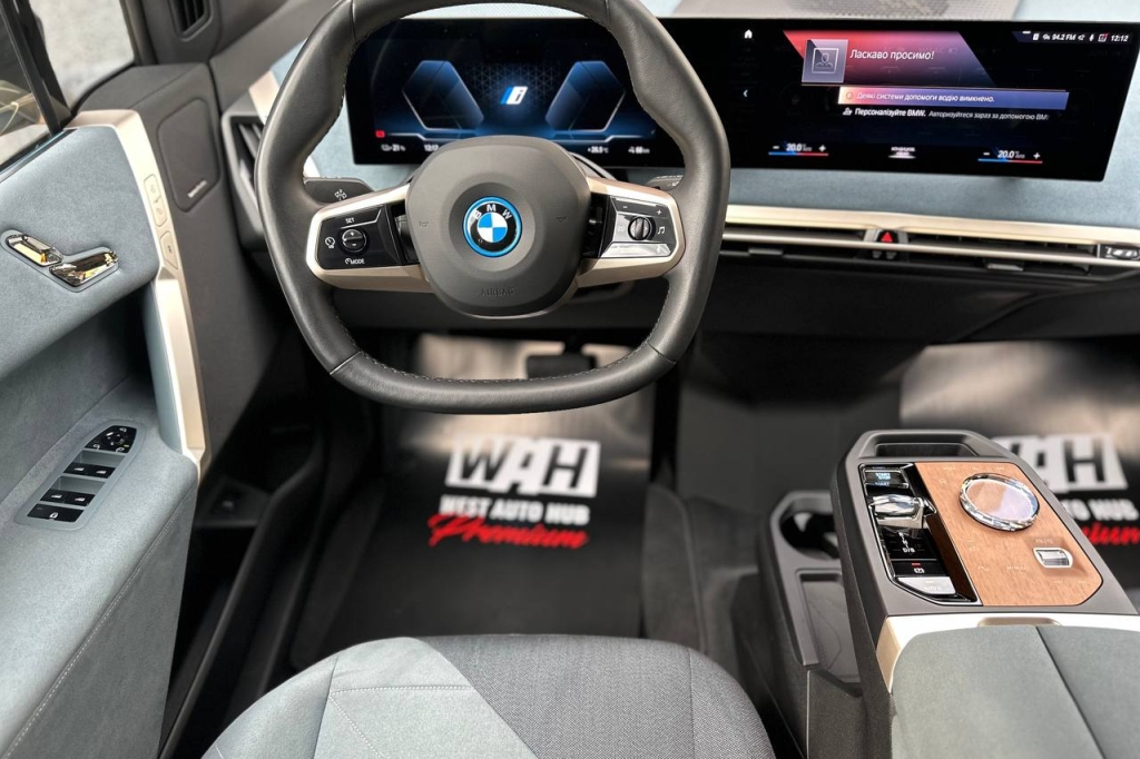 BMW iX 2021 photo 21