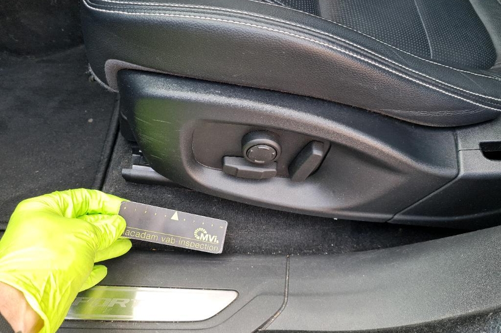 Jaguar F-Pace 2018 photo 42