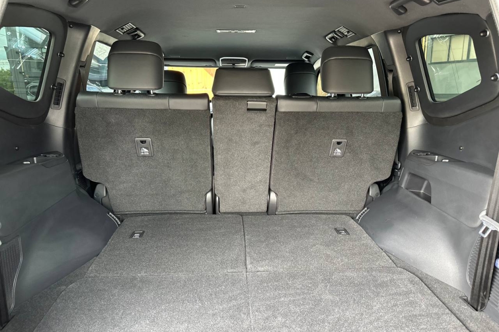 Toyota Land Cruiser 300 VX BR6 Armor 2022 фото 19