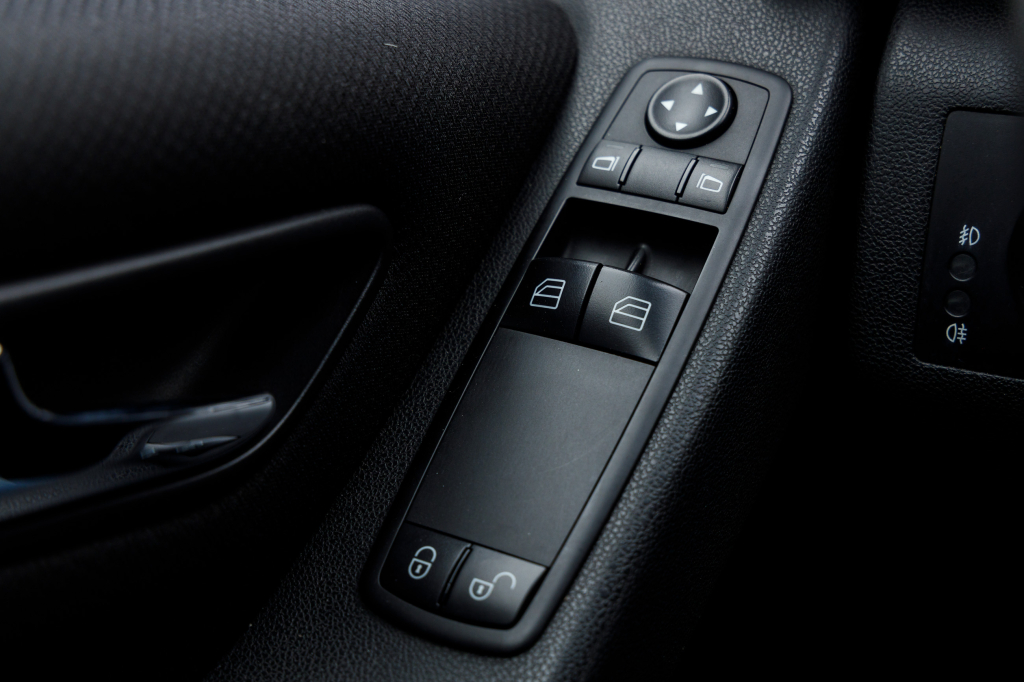 Mercedes-Benz B 170 фото 14