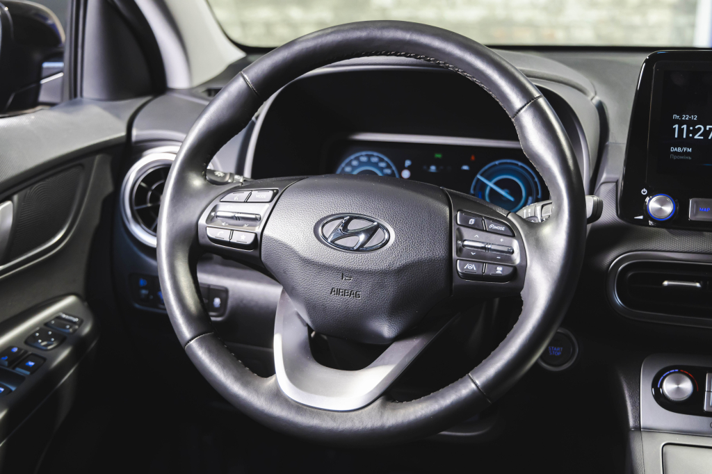 Hyundai Kona Electric 2021 фото 14