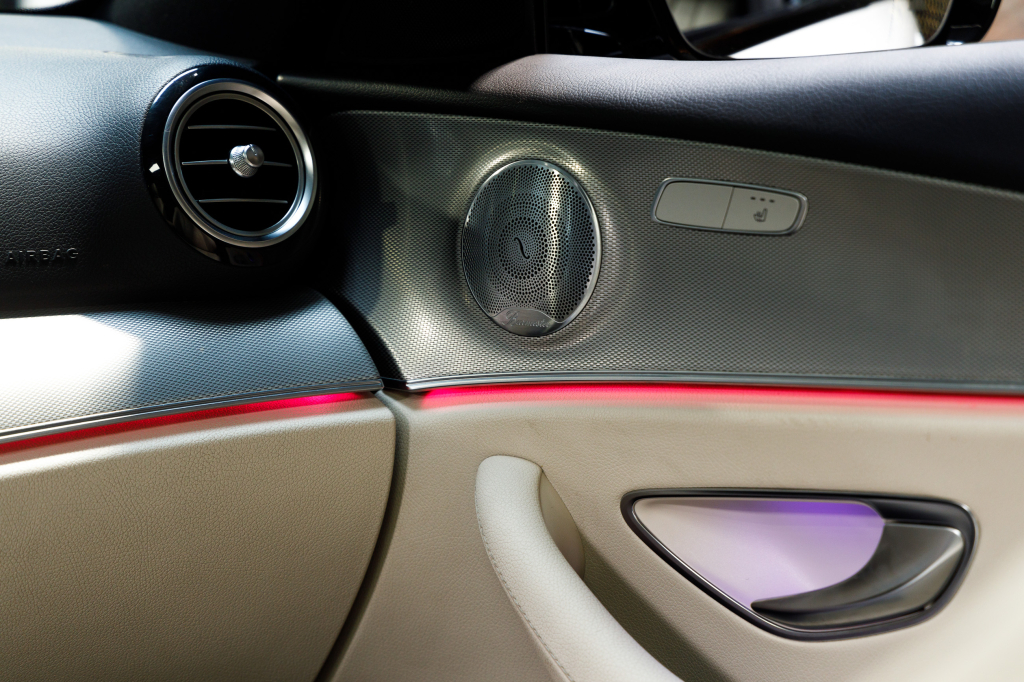 Mercedes-Benz E 200 4Matic AMG Line фото 16