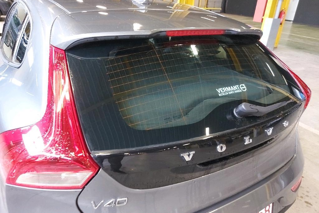 Volvo V40 2016 photo 26