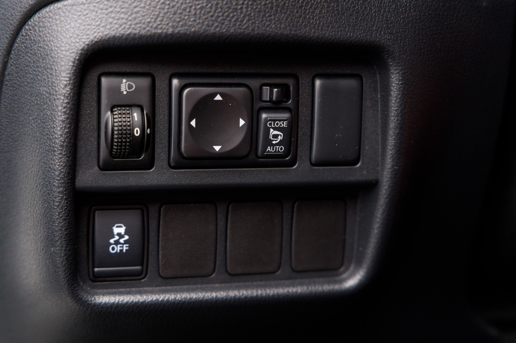 Nissan Juke N-Connecta 2019 фото 14