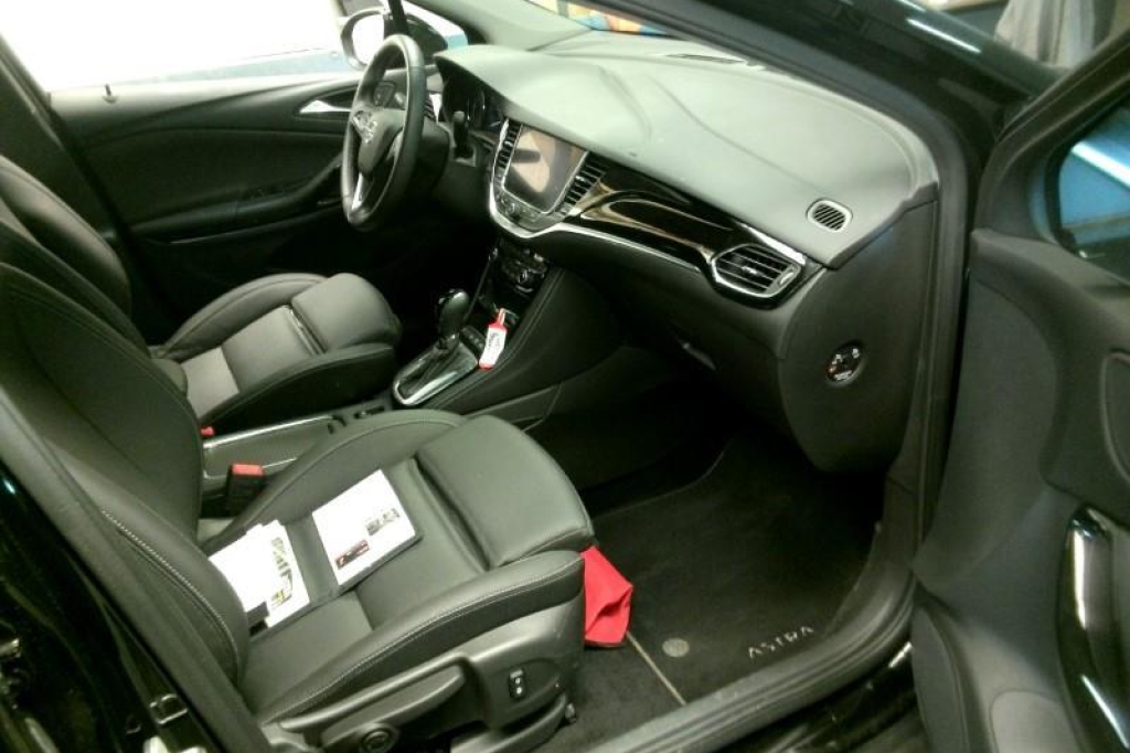 Opel Astra 2020 photo 3