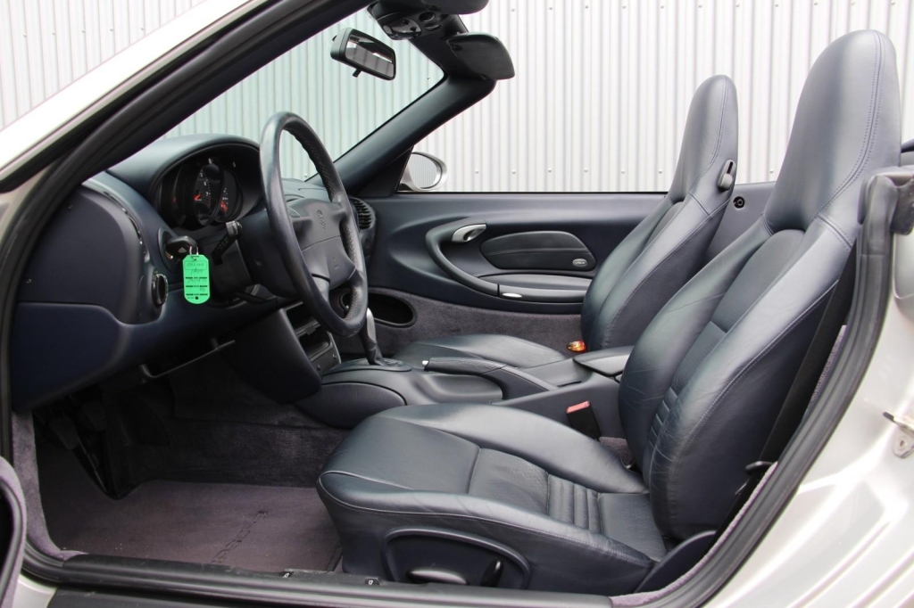 Porsche 996 2001 фото 8