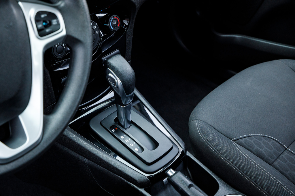 Ford Fiesta SE 2019 фото 11