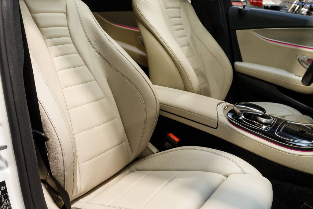 Mercedes-Benz E 200 4Matic AMG Line фото 12