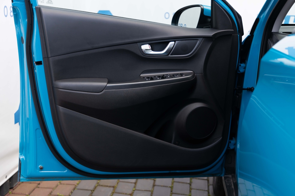 Hyundai Kona 2021 фото 13