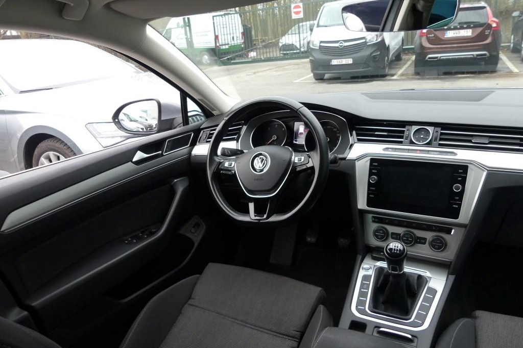 Volkswagen Passat Variant 2017 photo 6