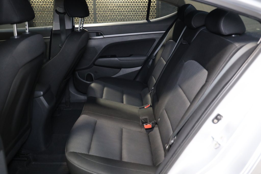 Hyundai Elantra 2016 фото 38