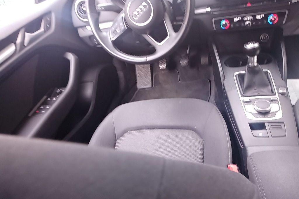 Audi A3 2017 фото 34