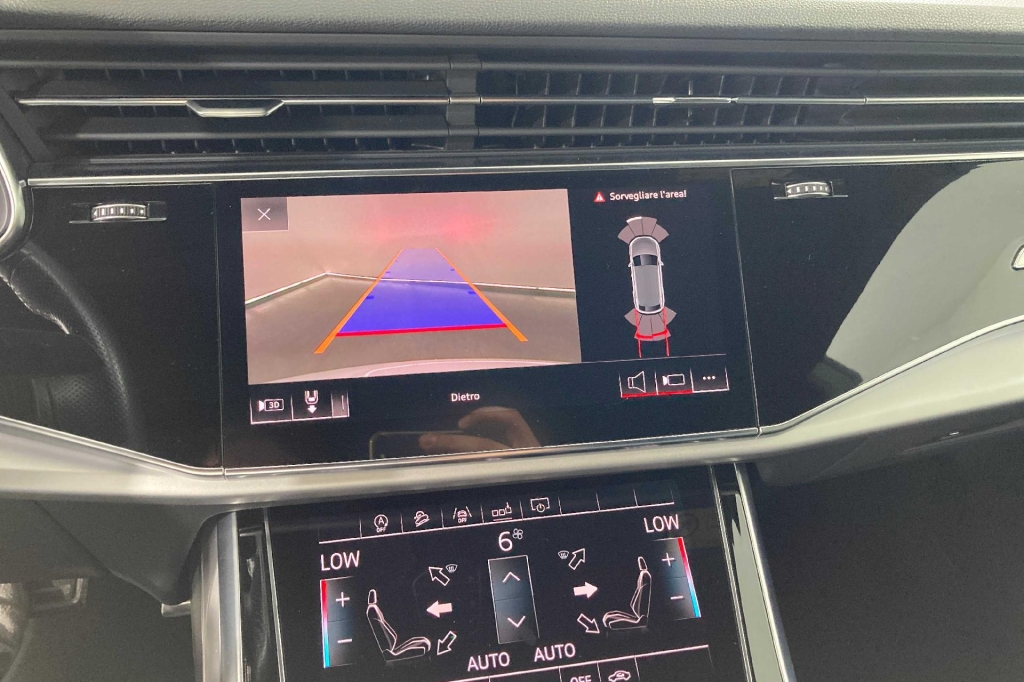 Audi Q8 2019 photo 1