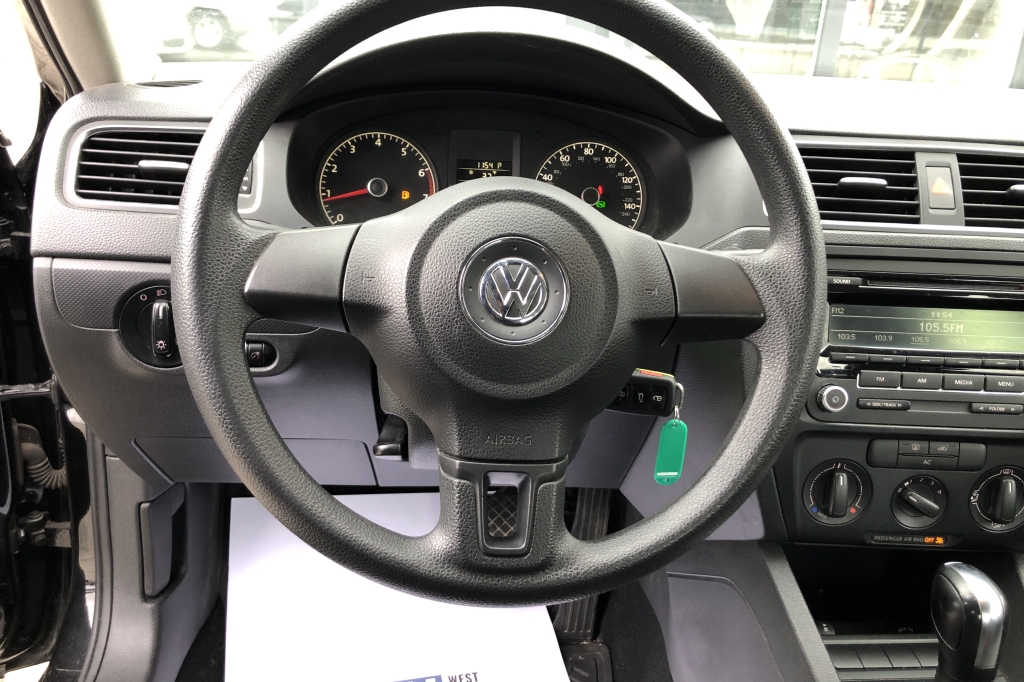 Volkswagen Jetta photo 6
