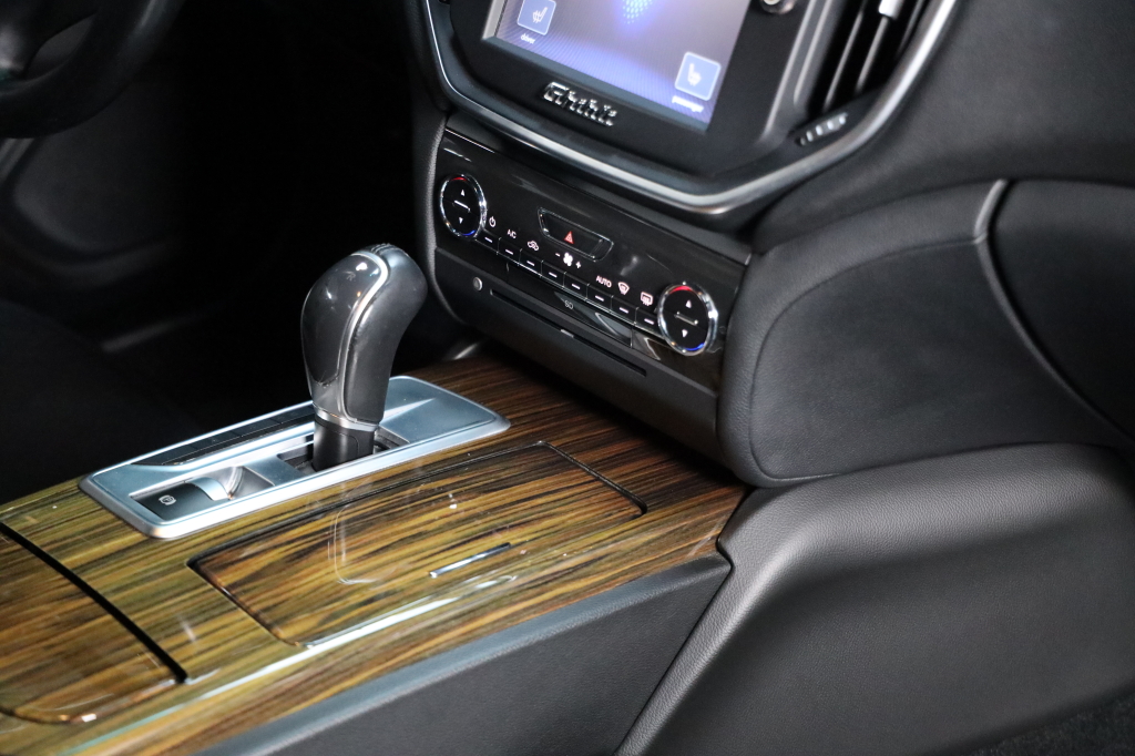 Maserati Ghibli 2013 фото 6