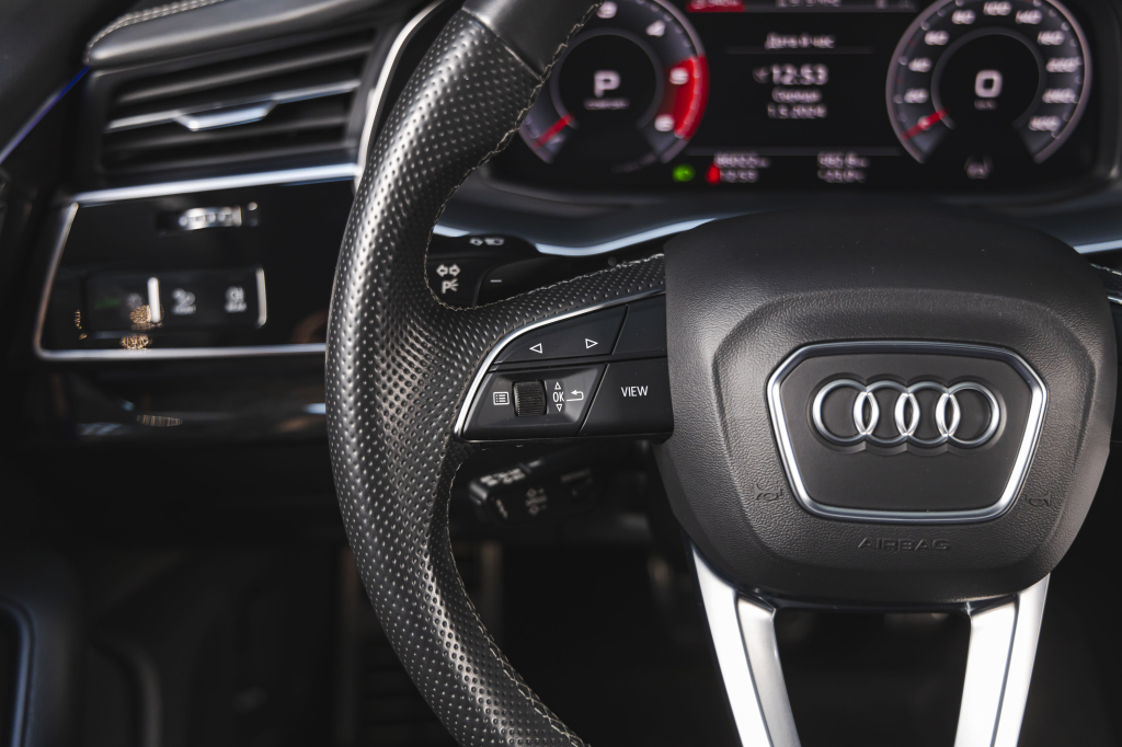 Audi Q7 S-Line 2021 photo 23