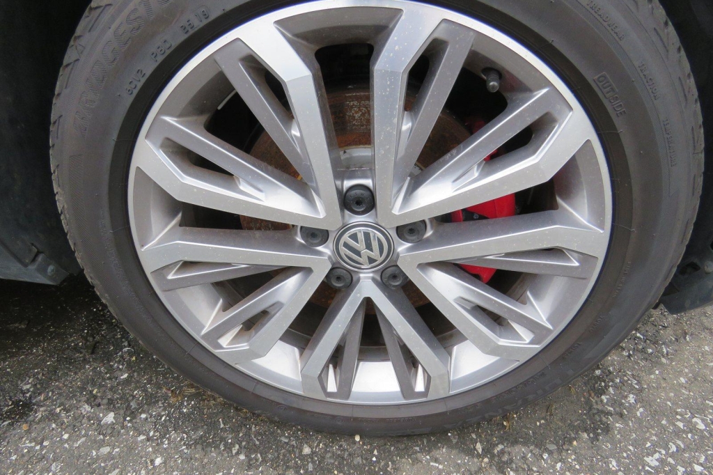 Volkswagen T-Roc 2019 фото 7