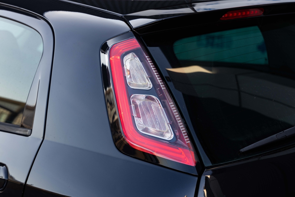 Fiat Punto Evo 2011 фото 10