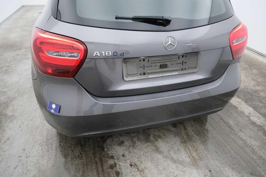 Mercedes-Benz A-Klasse 2017 photo 44