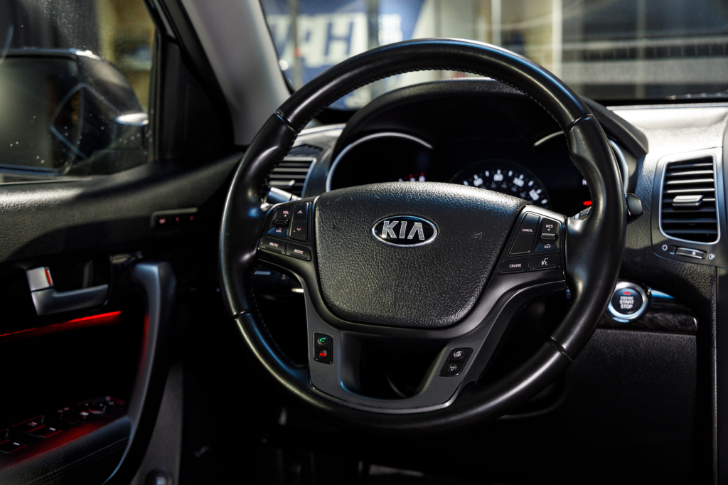 Kia Sorento LX фото 11