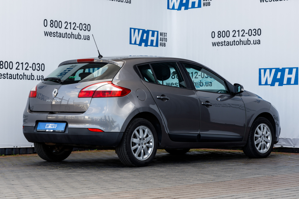 Renault Megane 2010 фото 3