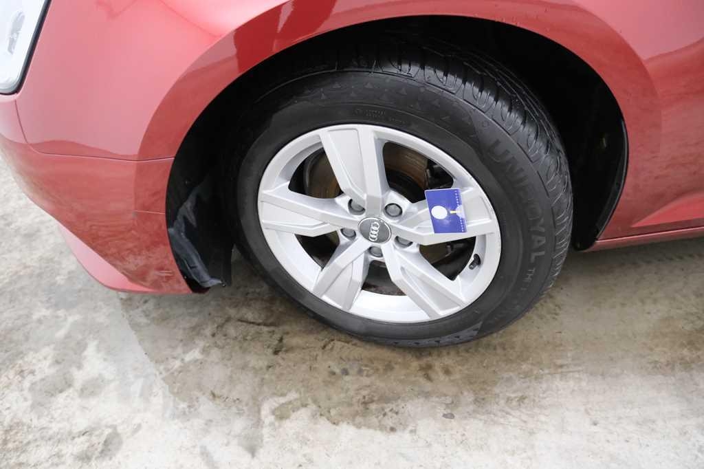 Audi A4 2017 фото 47