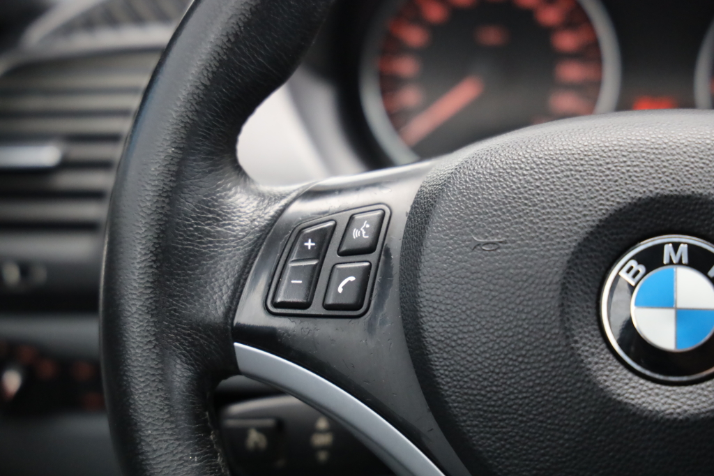 BMW 1 Series 116i 2008 фото 20