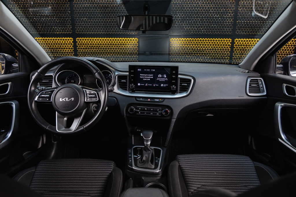 Kia Ceed 2023 фото 16