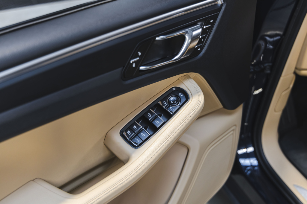 Porsche Macan 2016 фото 17