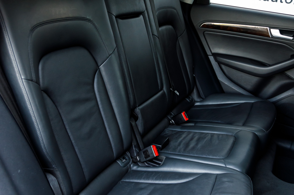 Audi Q5 Premium Plus  2012 photo 31