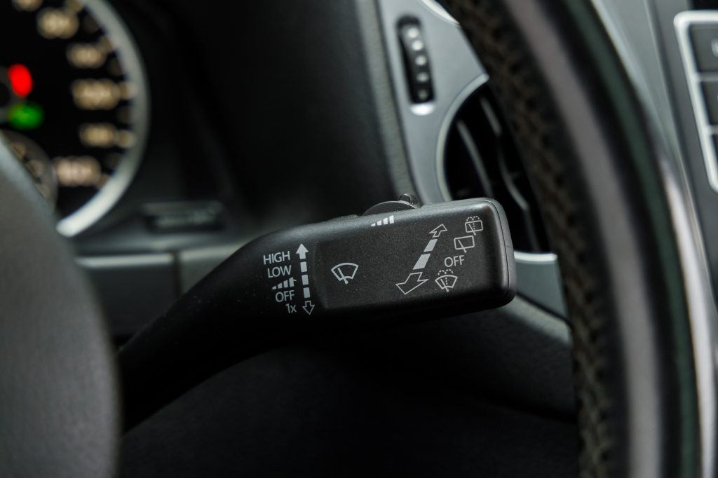 Volkswagen Tiguan S 2012 фото 24