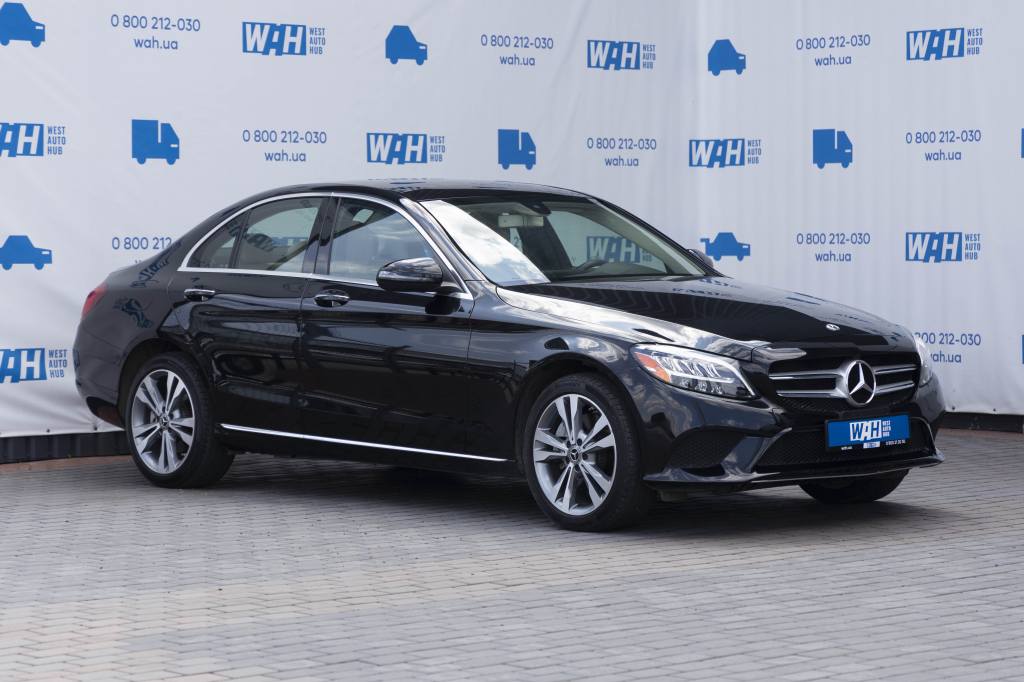 Mercedes-Benz C-Class C300 4Matic 2019 фото 3
