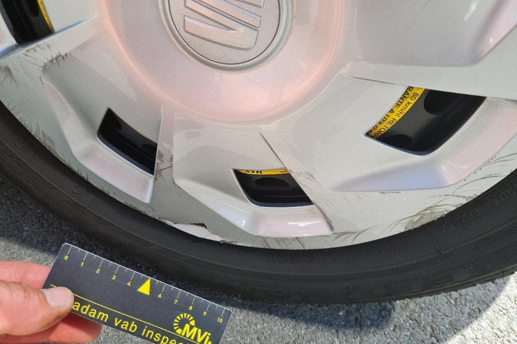 SEAT Mii 2018 photo 10