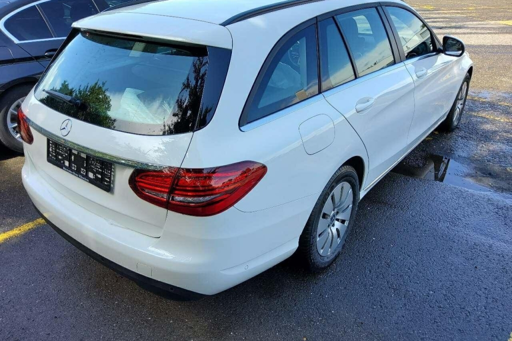 Mercedes-Benz C-Klasse 2019 photo 3