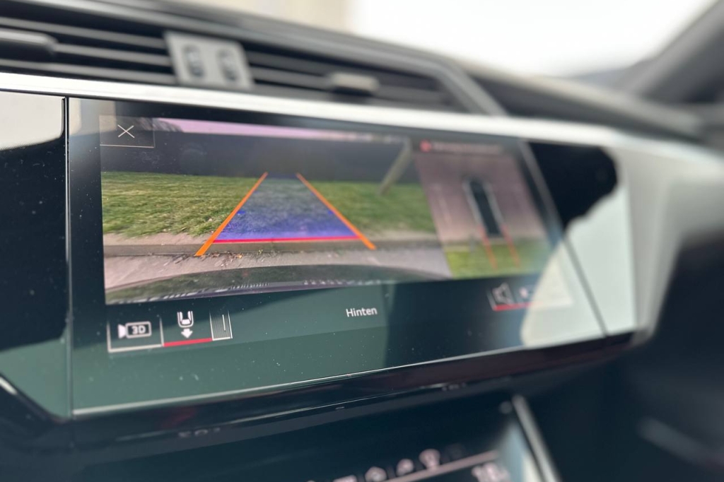 Audi e-tron S 95 kWh 2022 photo 26