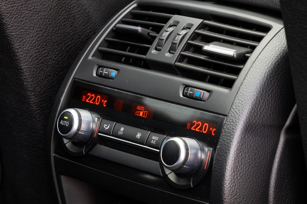 BMW 520 D Baureihe 5 Touring 2015 photo 5