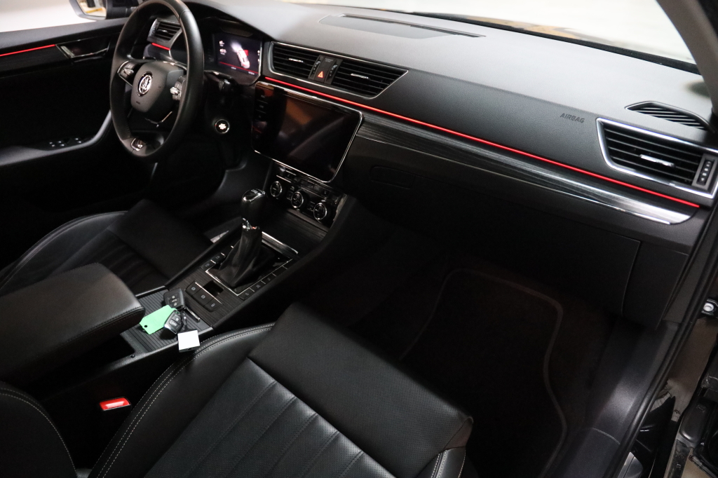 Skoda Superb 2022 фото 15