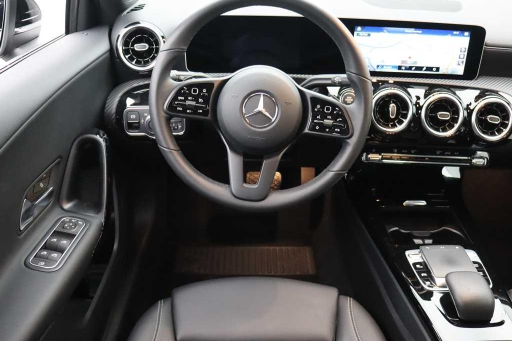 Mercedes-Benz A-Klasse 2019 фото 4