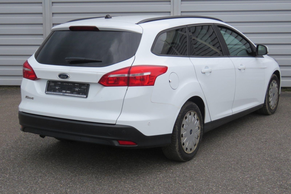 Ford Focus Tunier 2018 photo 8