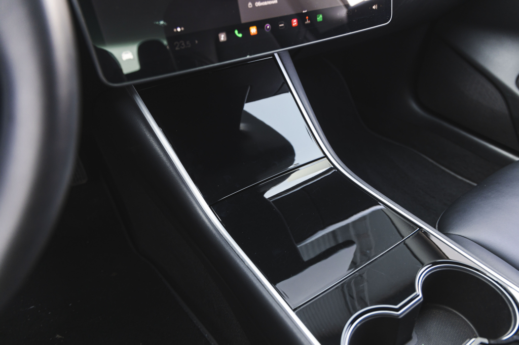 Tesla Model 3 2018 фото 30