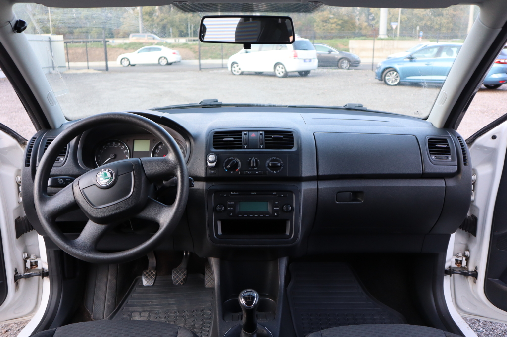 Skoda Roomster 2010 фото 21