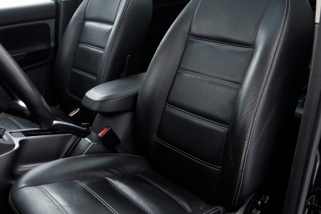 Ford C-Max Ghia photo 21