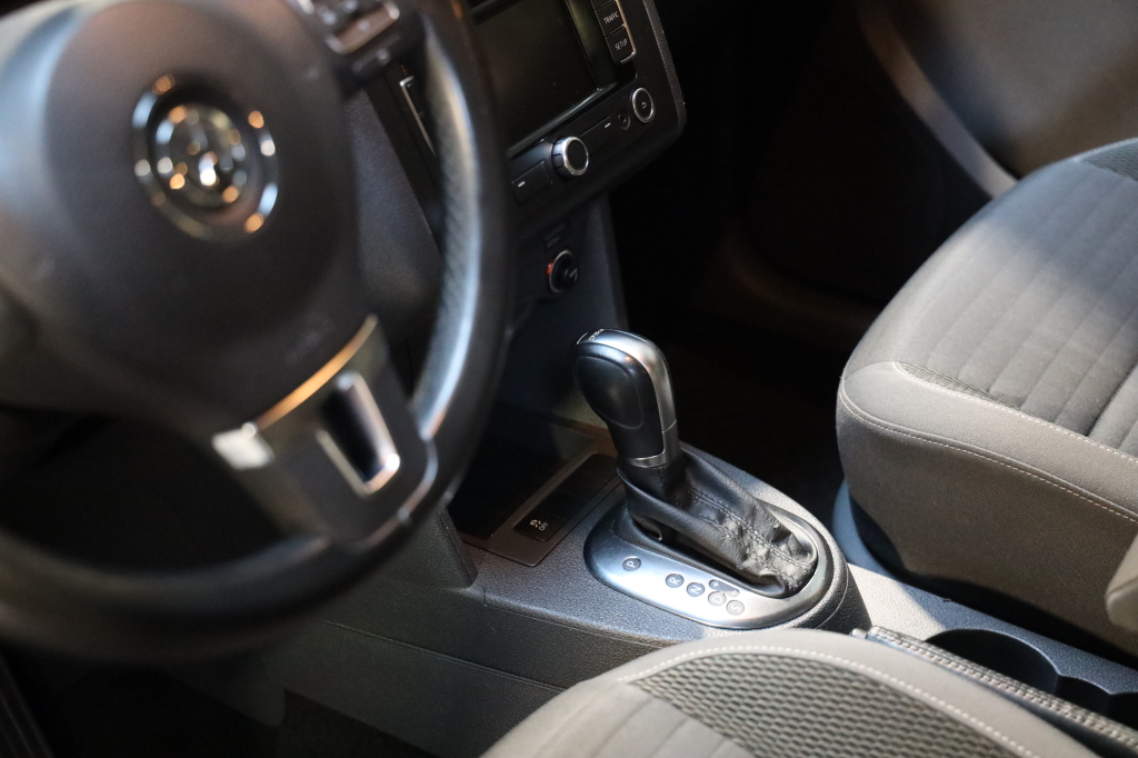 Volkswagen Caddy 2014 photo 16