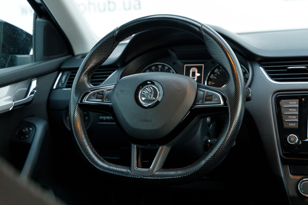 Skoda Octavia A7 photo 6