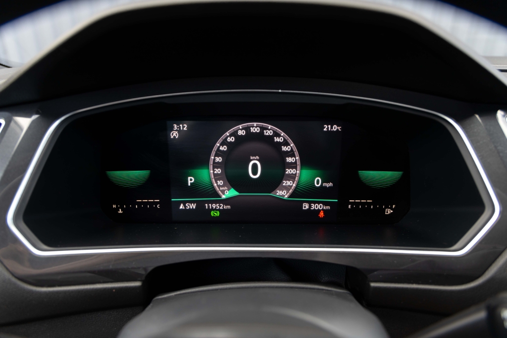 Volkswagen Tiguan SE R-Line 2022 фото 24