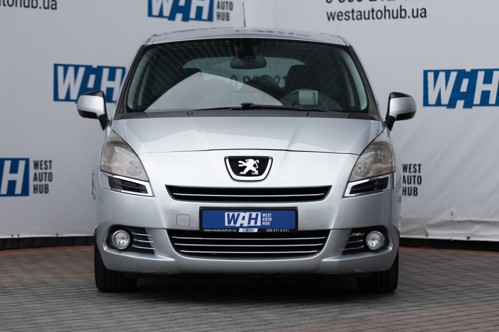 Peugeot 5008 2010 photo 3